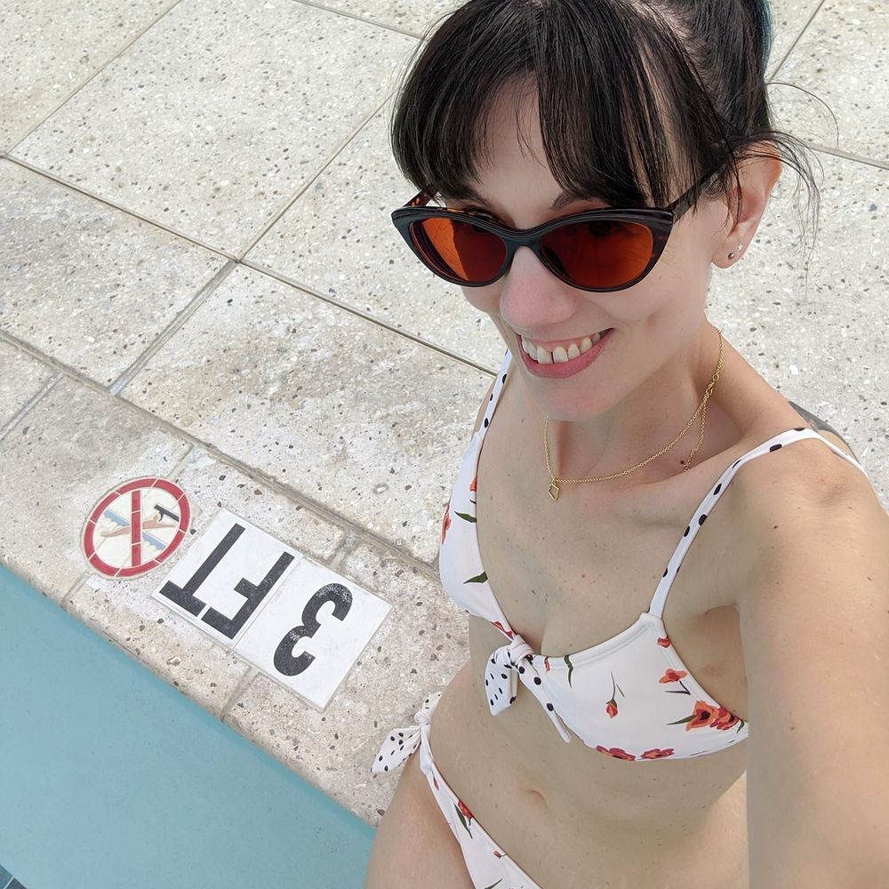 Meet your Posher, Jenn